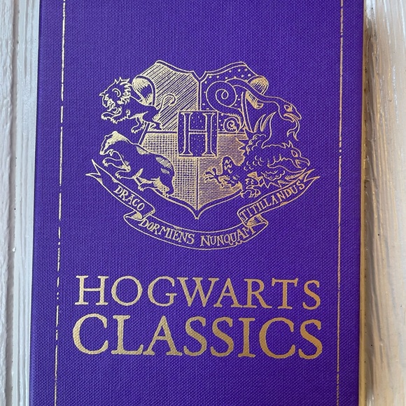 Harry Potter Hogwarts Classics Book Set of 2 Quidditch & Tales of Beedle Bard - Picture 2 of 8